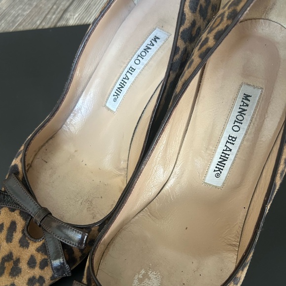 Manolo Blahnik Brown Leopard Print Heels
